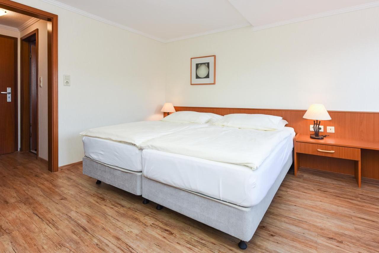 Hotel Garni Benser Watt Bensersiel Esterno foto
